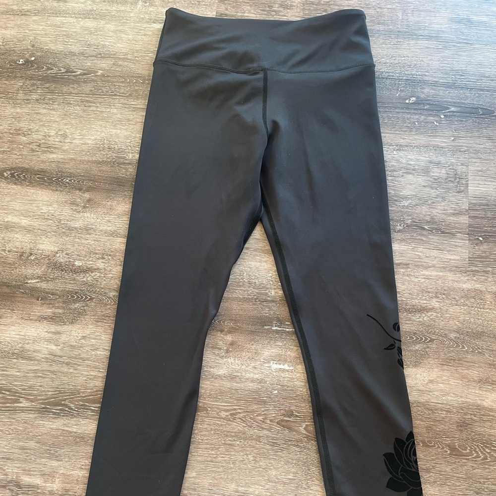 Zyia black leggings